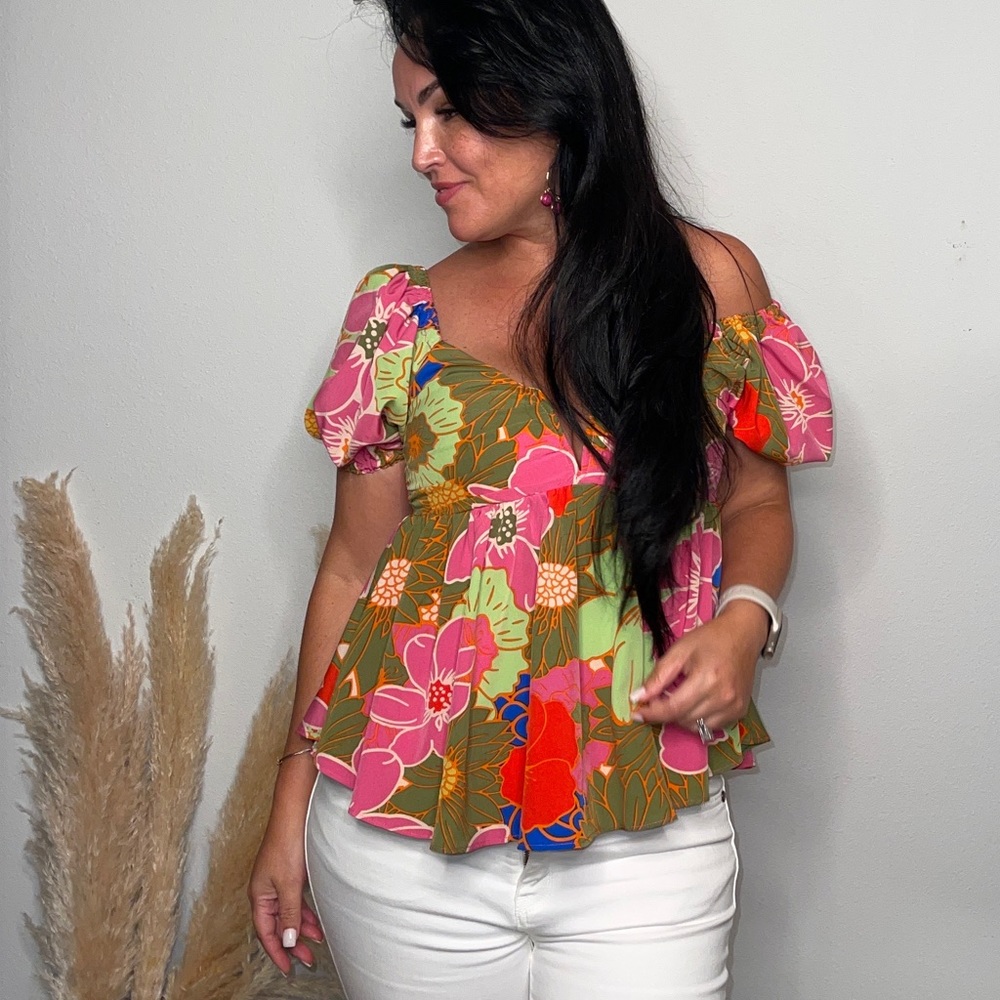 Entro Green Floral Print Top NWT